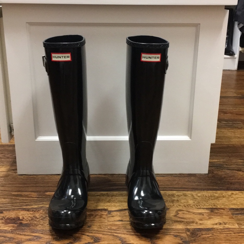 black Hunter rain boots from England (size 6)
